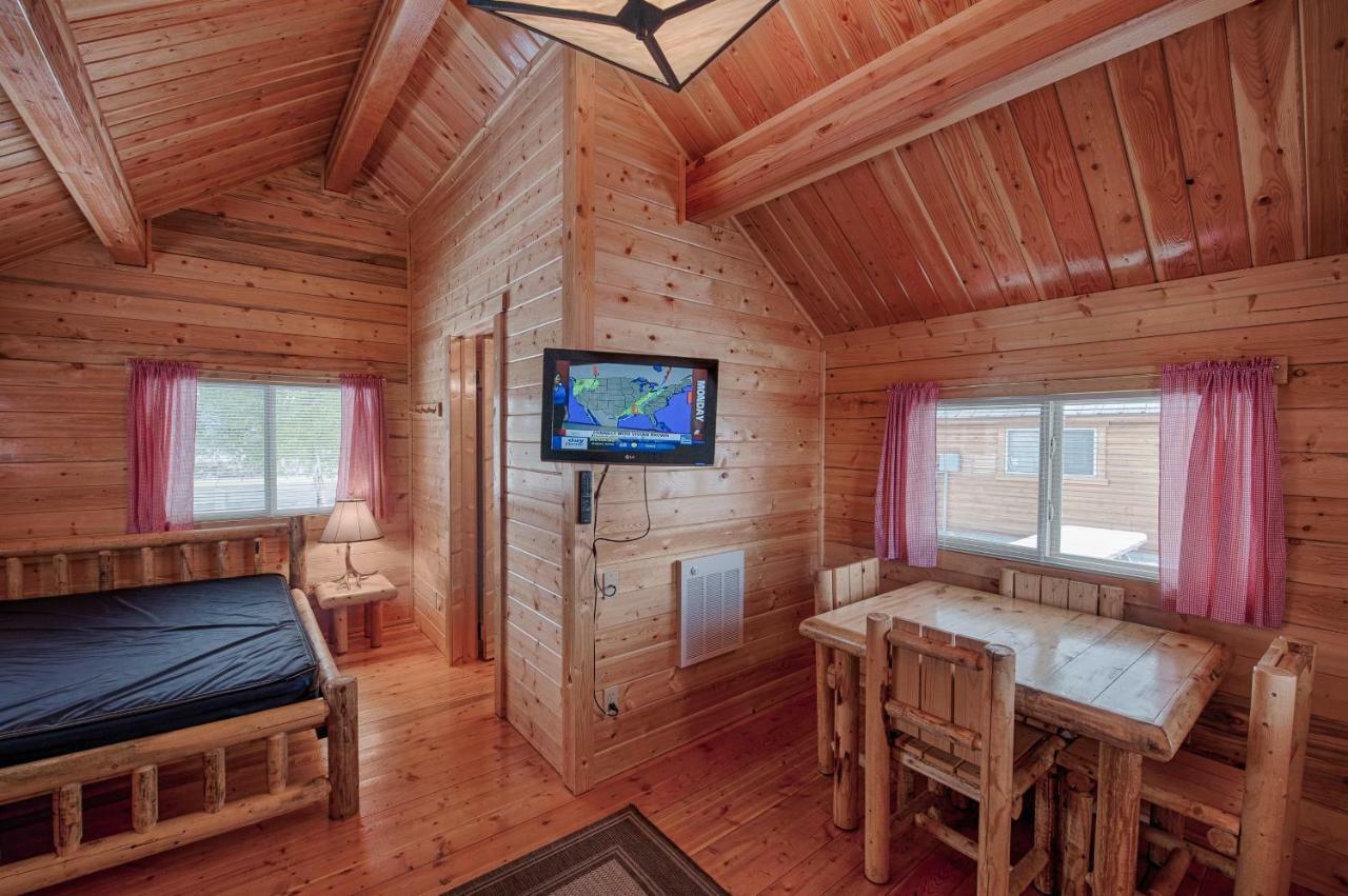 Yellowstone Grizzly Rv Park And Cabins Villa West Yellowstone Exterior photo